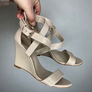 ALDO Women's Beige Snake‎ Embossed Wedge Heels Ankle Strap Sandals Size 6.5